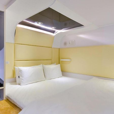 Hotel J-Espace 1 Хошимин Екстериор снимка